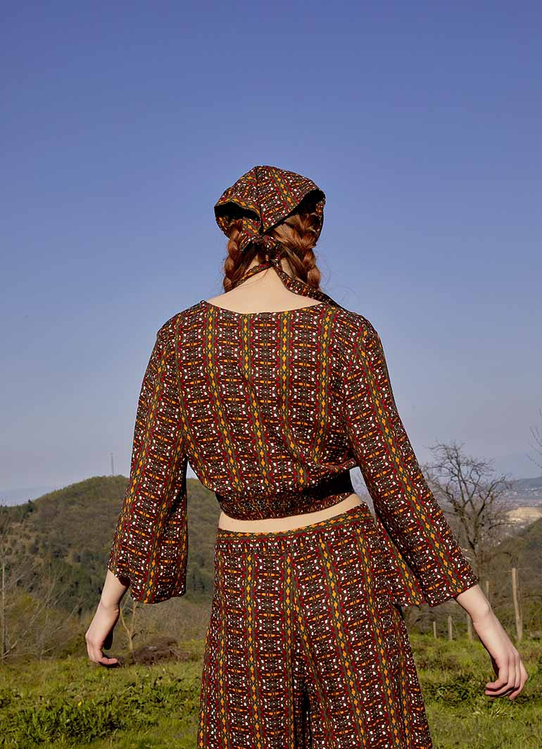 Shirred Back Printed Hippie Crop Top Wholesale Boho Clothing
