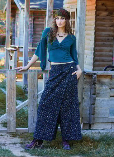 Wrapped Asymmetric Cut Button Detailed Black Floral Shalwar 4708