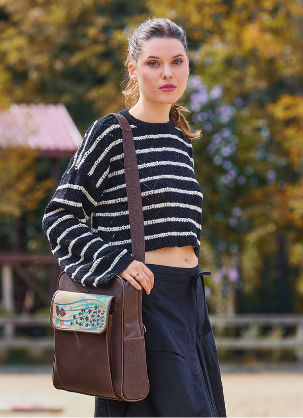 Crew Neck Black Striped Above Waist Womens Sweater 4748