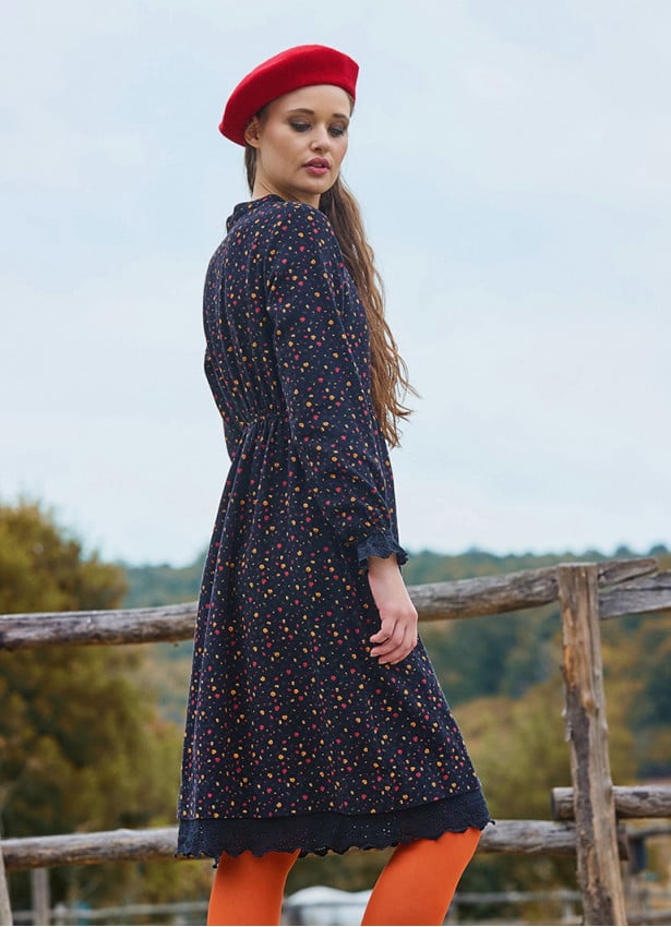 Black Flannel Dress with a Judge Collar and Elastic Waist and Lace 4732