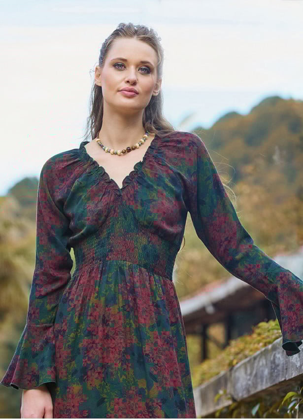 Elastic Collar Spanish Sleeve Green Winter Dress 4720