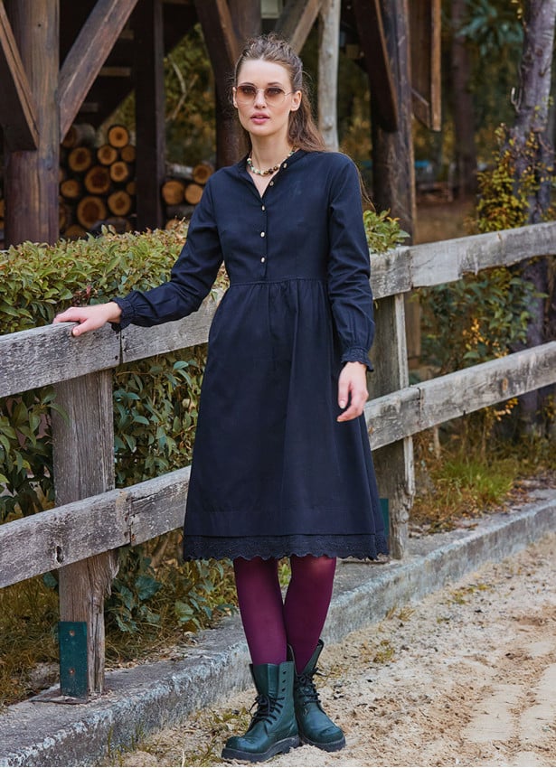 Black Winter Dress with a Judge Collar and Elastic Waist and Lace 4731