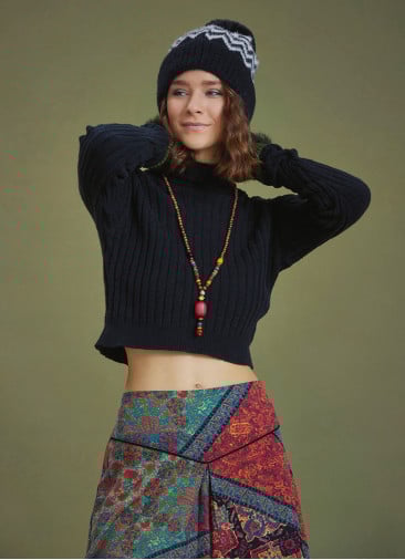 Turtleneck Crop Black Sweater