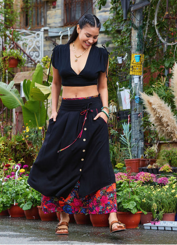 Double Layered Black Floral Skirt with Pockets and Button Details 5029