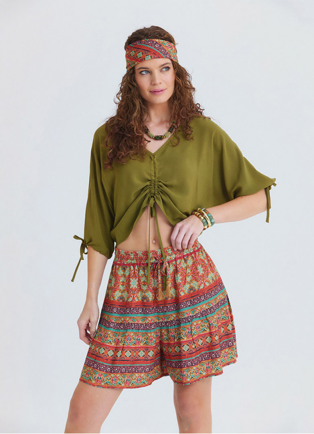 Green Summer Blouse with Boat Neck, Short Sleeves, and Gathered Details 4974
