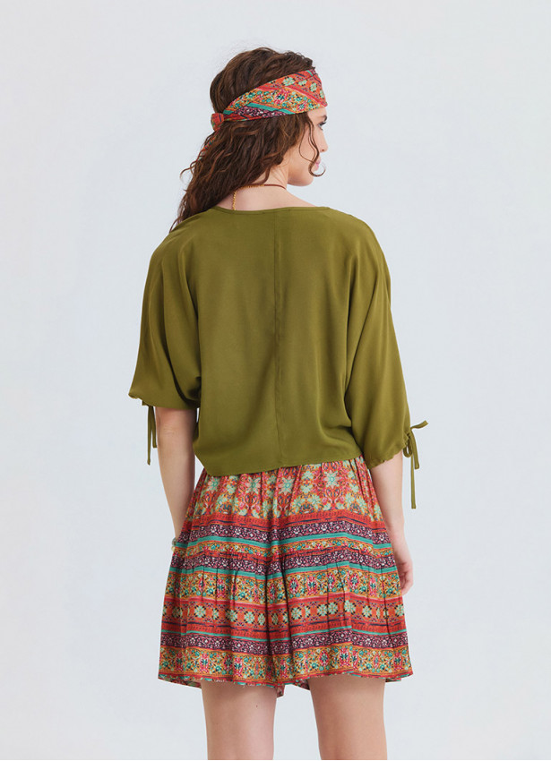 Green Summer Blouse with Boat Neck, Short Sleeves, and Gathered Details 4974
