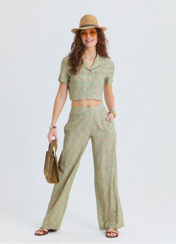 Womens Authentic Pants with a Regular Waist and Yellow Flowers  4947