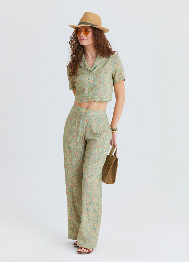 Womens Authentic Pants with a Regular Waist and Yellow Flowers  4947