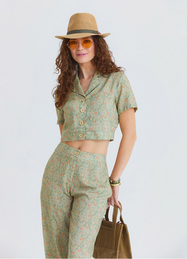 Button Down Collar Blouse with Yellow Flowers 4954