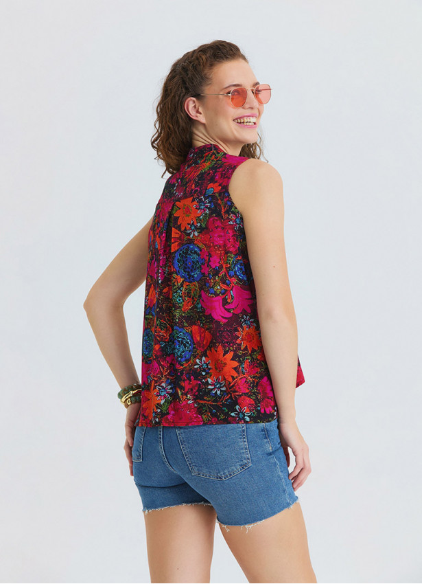 Asymmetrical Collar Shirt with Red Floral Blouse 4887