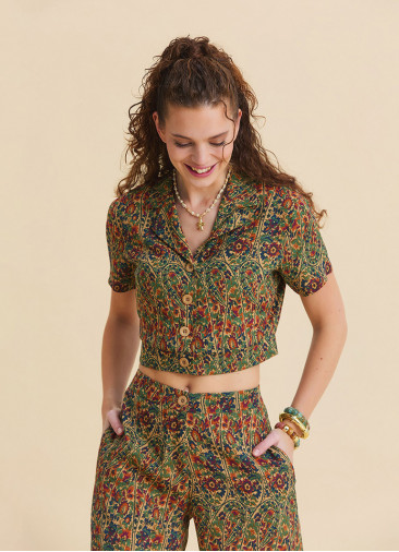 Short Sleeve Green Ethnic Blouse with a Shirt Collar 4955
