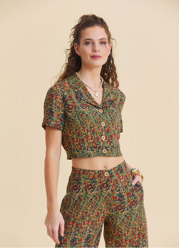 Short Sleeve Green Ethnic Blouse with a Shirt Collar 4955