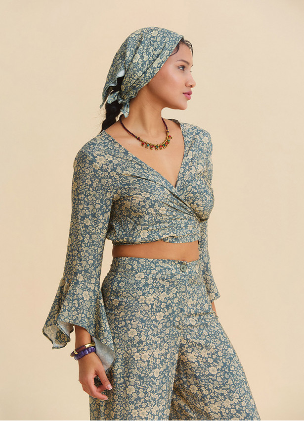 Spanish Collar Cross Over Cut Beige Floral Blouse 4895