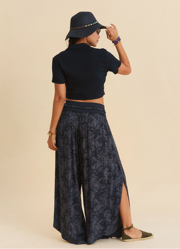 Short Sleeve Black Bohemian Blouse with a Shirt Collar 4953