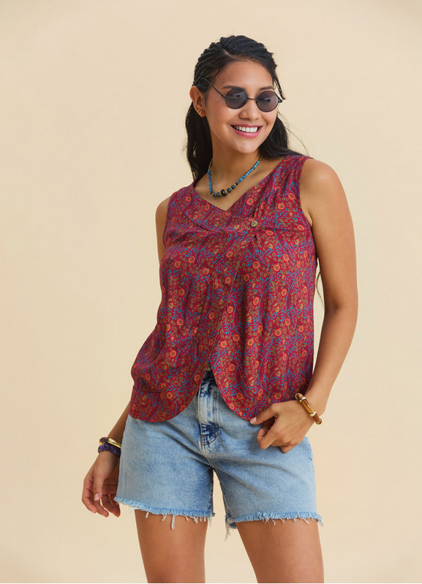 Button Detailed Asymmetrical Cut Red Floral Blouse 4888