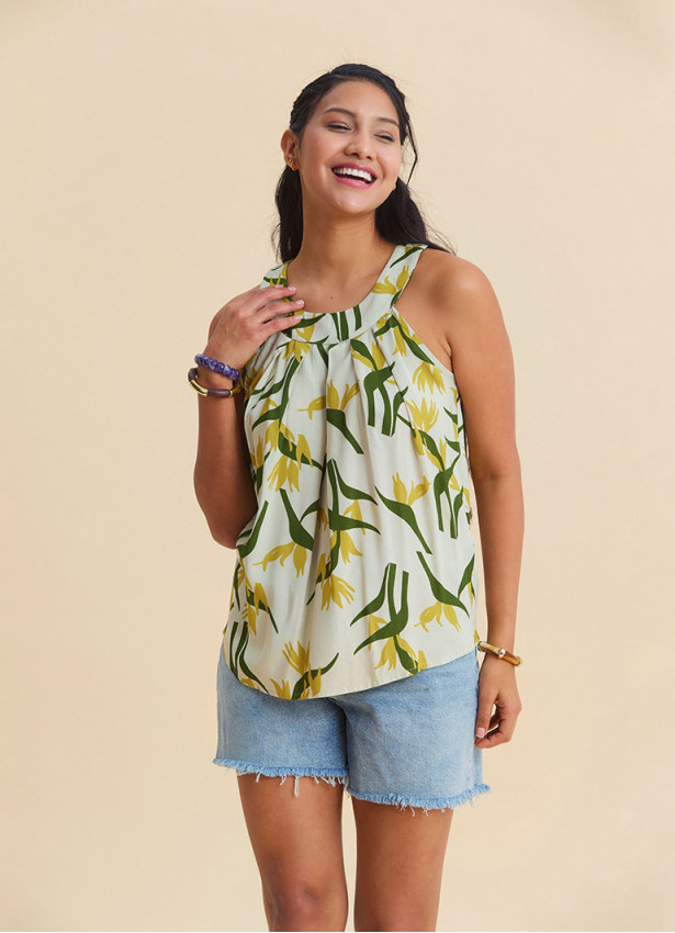 Halter Collar Button Detailed Pleated Anita Pattern Sleeveless Blouse 4893