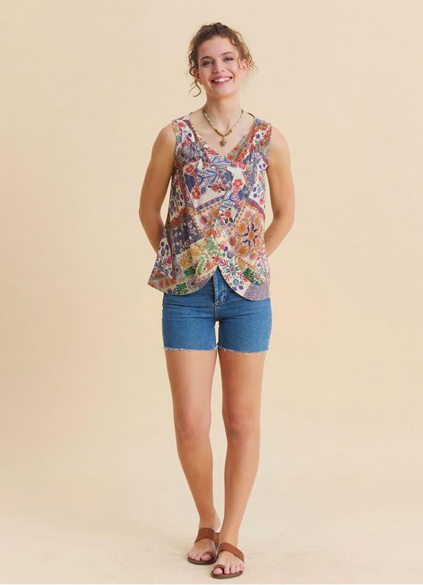 Button Detailed Asymmetrical Cut Beige Floral Blouse 4889