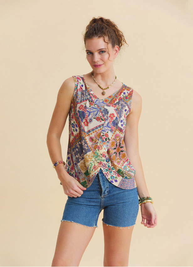 Button Detailed Asymmetrical Cut Beige Floral Blouse 4889