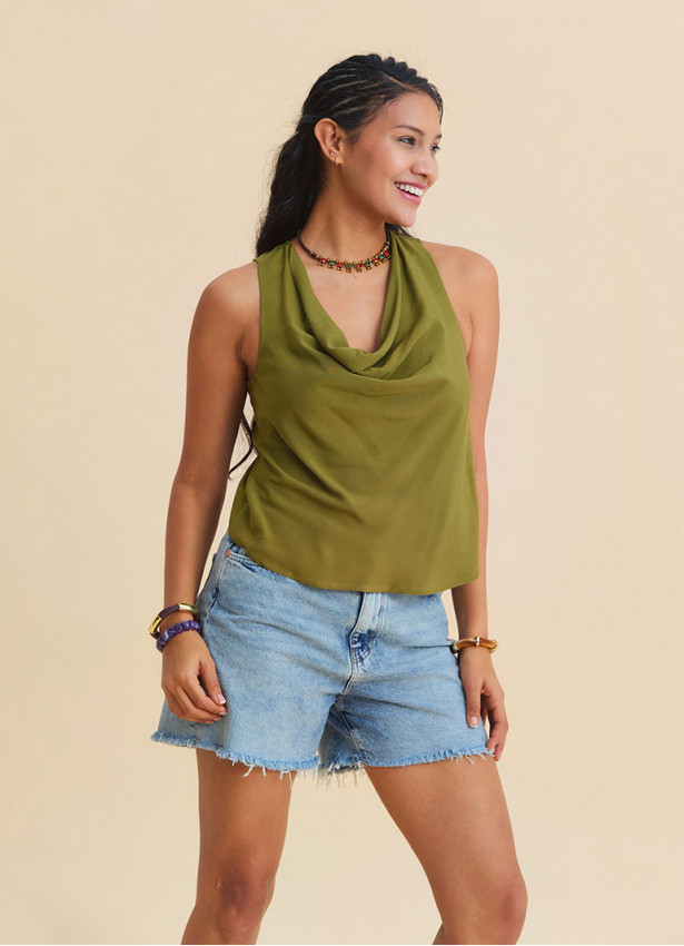 Green Sleeveless Blouse with a Loose Collar, Cross Back Neckline  4988