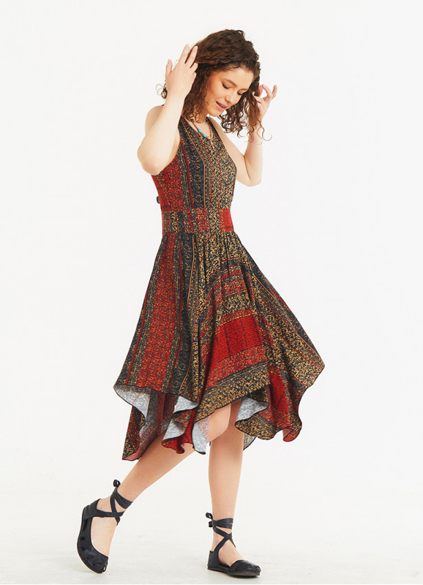 Asymmetrical Skirt Detail Etnic Print Dress