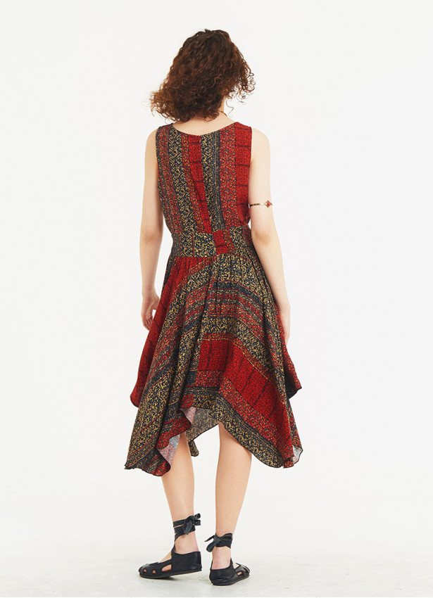 Asymmetrical Skirt Detail Etnic Print Dress
