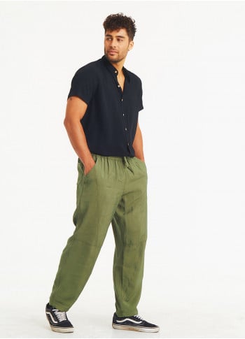 Comfortable Cut Khaki Mens Trousers With Elastic Waist