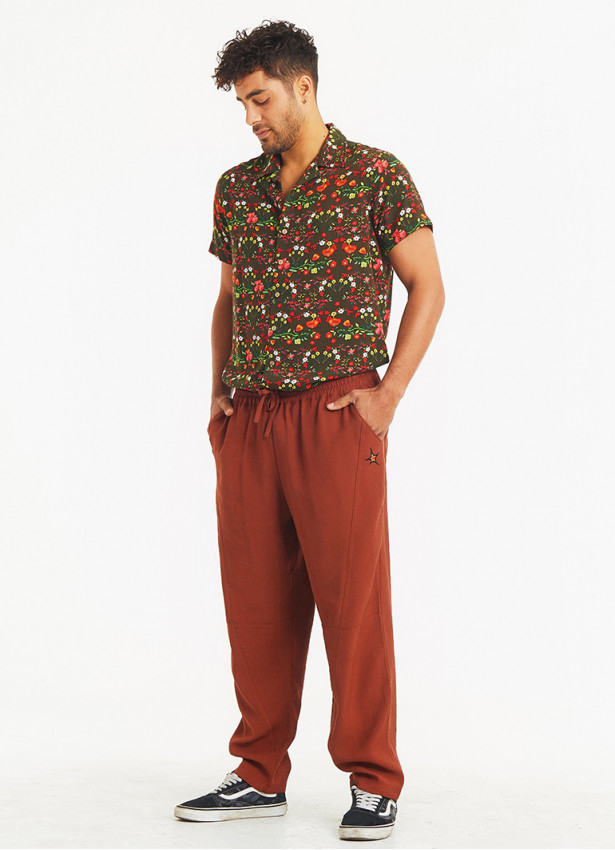 Comfortable Cut Brown Mens Trousers With Elastic Waist