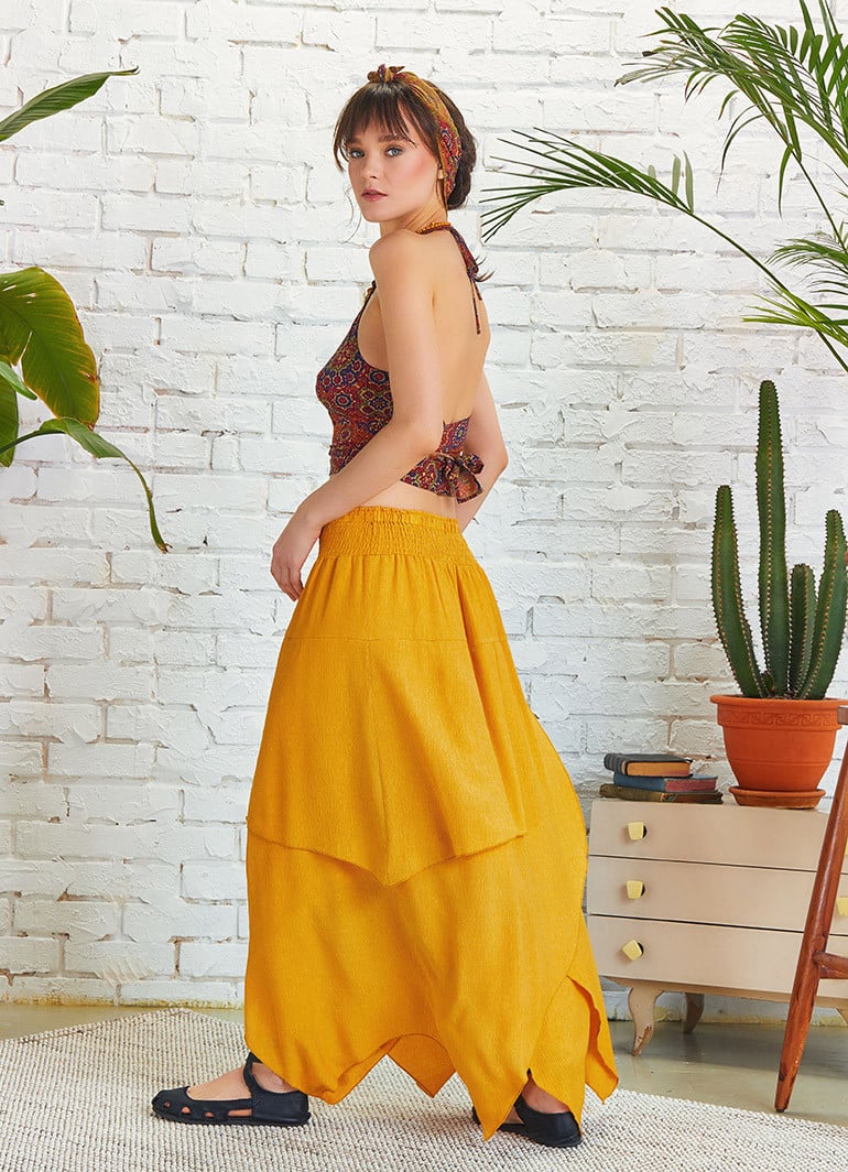 Yellow Flowy Maxi Skirt | Maxi skirt outfits, Fashion, Yellow maxi skirts