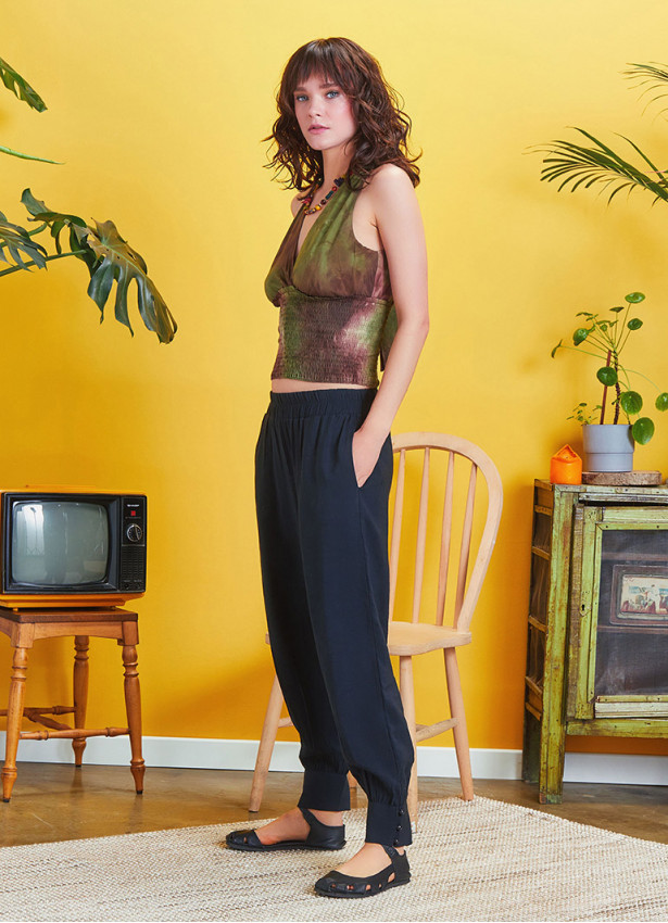 Stylish Black Trousers With Elastic Waist