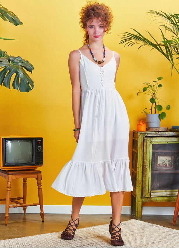 Criss Cross Front Detail Strappy White Laced Dress