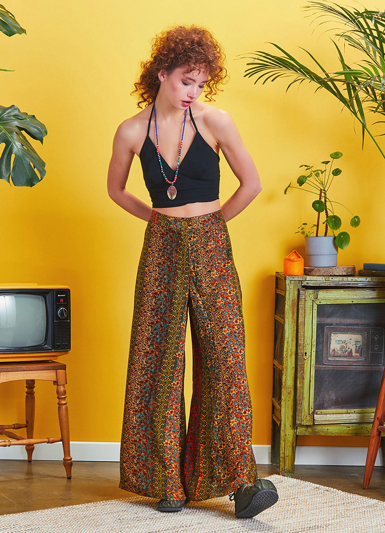 Green Doodle Print Satin High Waist Wide Leg Trousers | New Look