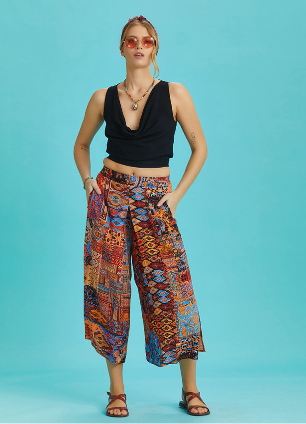 Elastic Hem Sleeveless Black Cowl Neck Crop Top
