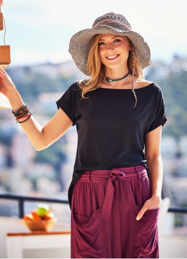 Bohemian Style Gypsy Clothing Wholesale Black Top