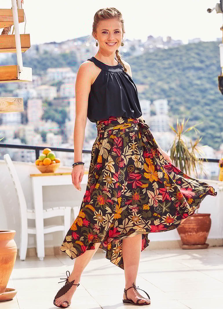 Striped hotsell skirt flowy