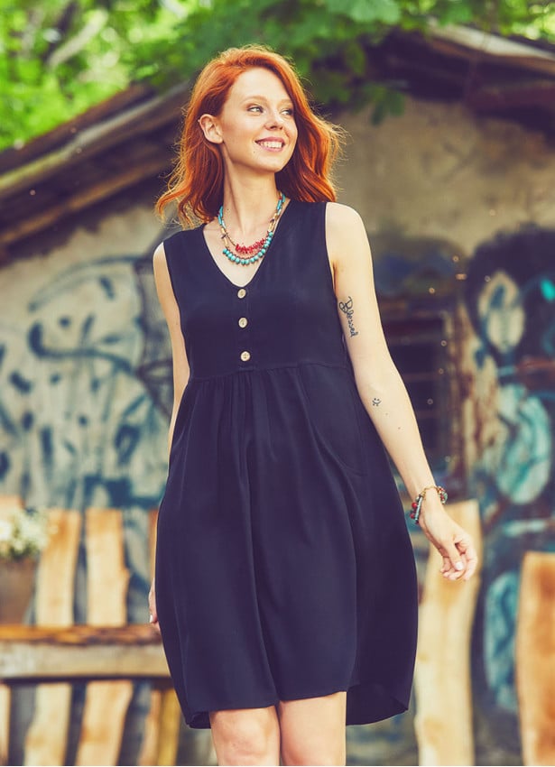 V Neck Button Detailed Sleeveless Summer Black Dress 4577