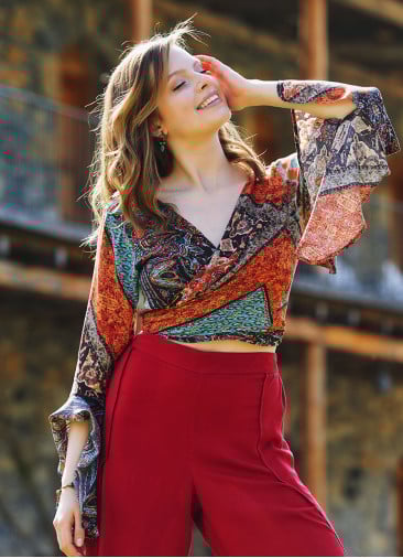 Etnic Patterned Gypsy Style Bell Sleeve Crop Top