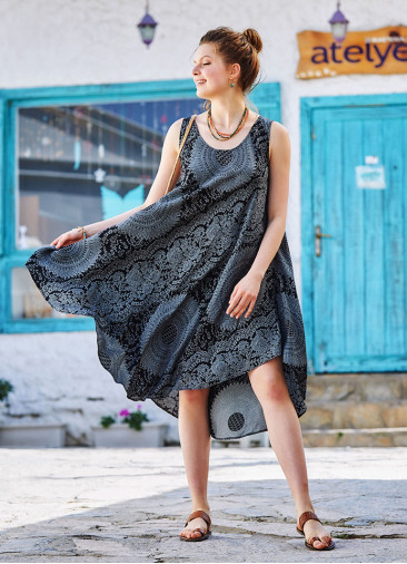 Gray Patterned Scoop Neck Round Hem Sleeveless Dress
