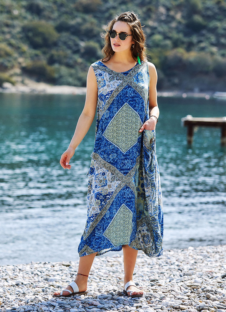 Pocket detail maxi dress shop