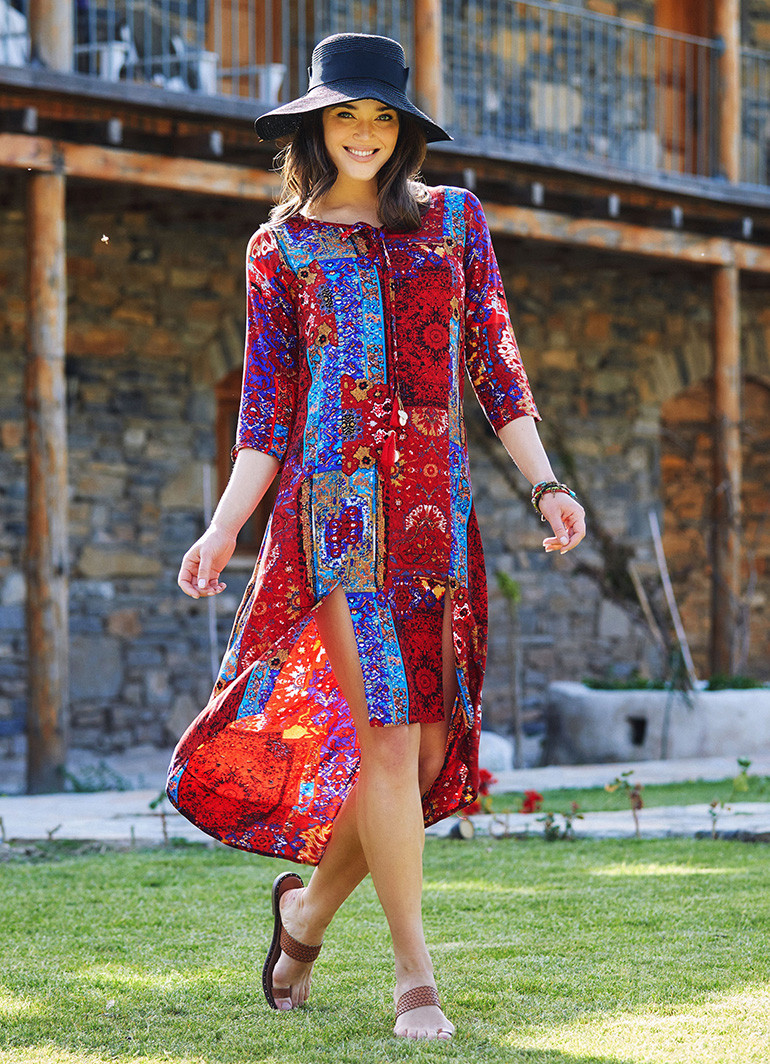 Los Banditos Red Beaded Slits Boat Neck Tassel Tunic Dress