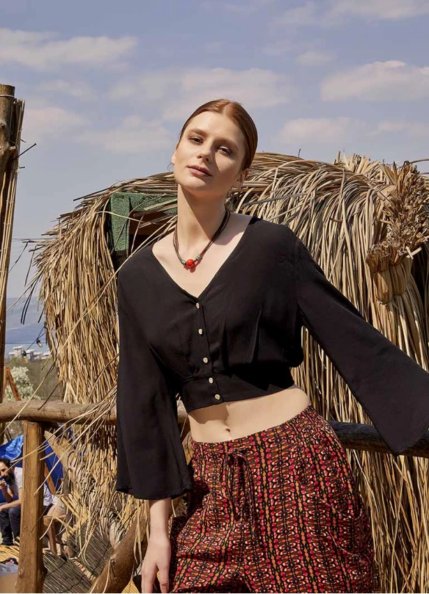 Shirred Back  Long Sleeve Black Bohemian Crop Top