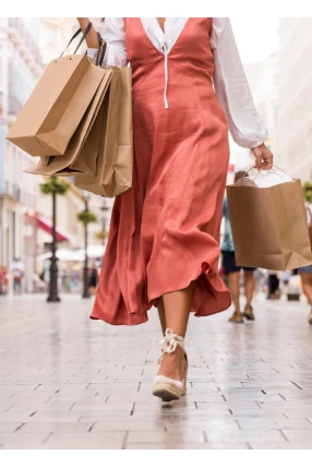 Vintage Clothing Online: How to Shop For Timeless Style